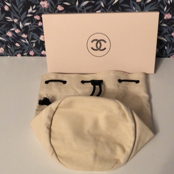 Chanel canvas drawstring makeup bucket bag - Picture 14 of 16